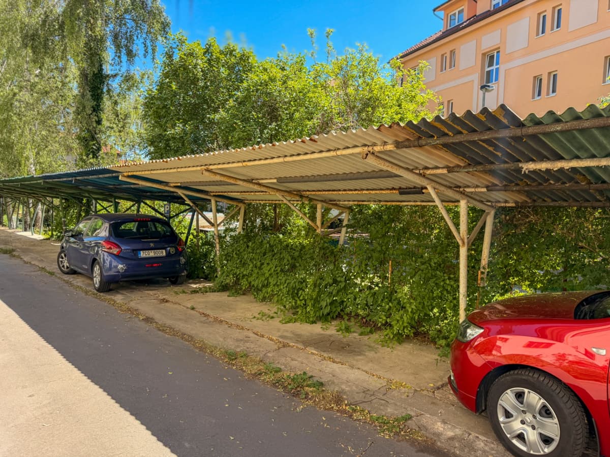 Pronájem parkovacího stání