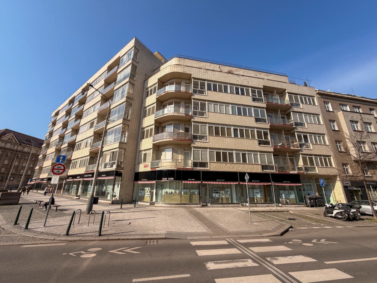 Pronájem nebytového prostoru – garáž